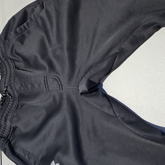 Under Armour medium black fitted athletic joggers - Picture 5 of 8